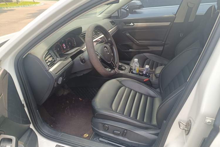 Used Volkswagen Lamando 2021 280TSI DSG Comfort Edition Left Front Seat
