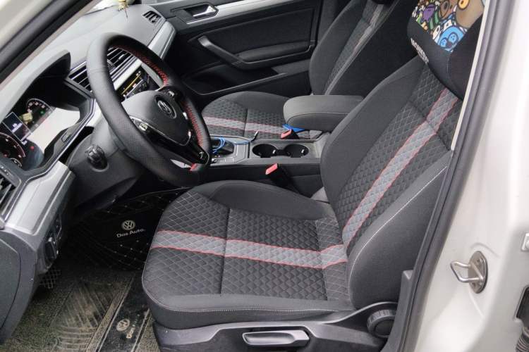 Used Volkswagen Lamando 2021 230TSI DSG Fashion Edition Left Front Seat