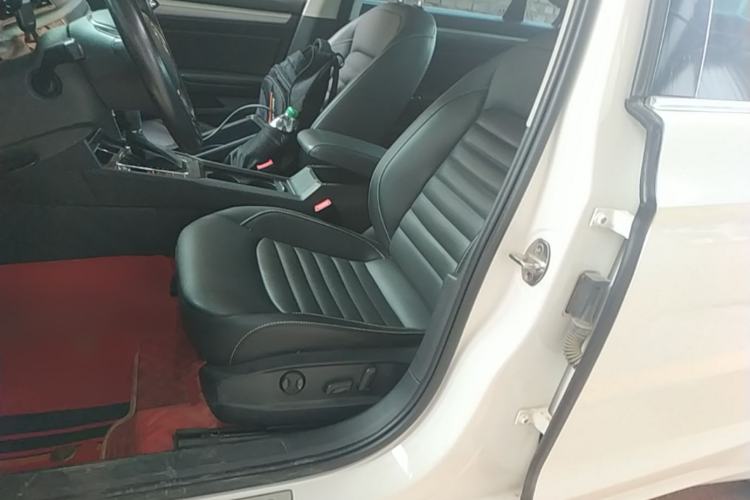 Used Volkswagen Lamando 2021 280TSI DSG Comfort Edition Left Front Seat