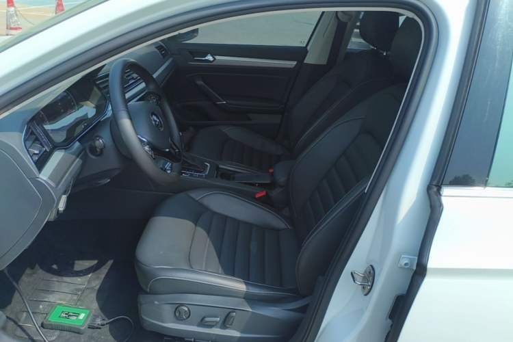 Used Volkswagen Lamando 2021 280TSI DSG Comfort Edition Left Front Seat