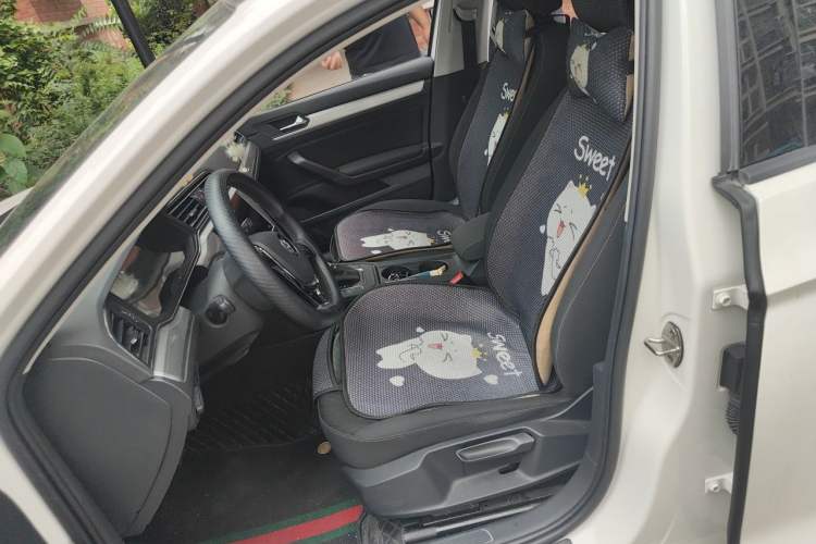 Used Volkswagen Lamando 2021 230TSI DSG Fashion Edition Left Front Seat