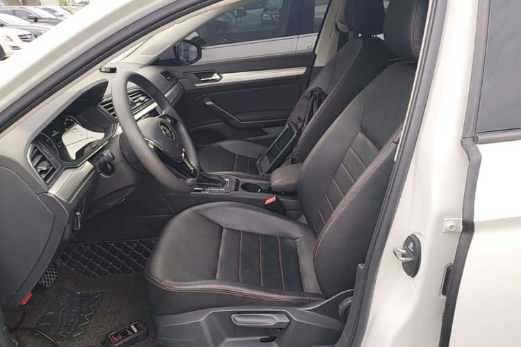 Used Volkswagen Lamando 2021 230TSI DSG Fashion Edition Left Front Seat