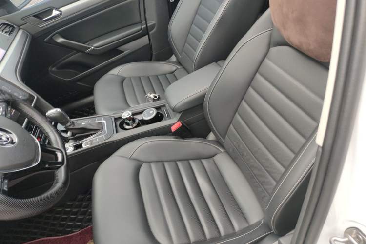 Used Volkswagen Lamando 2021 280TSI DSG Comfort Edition Left Front Seat