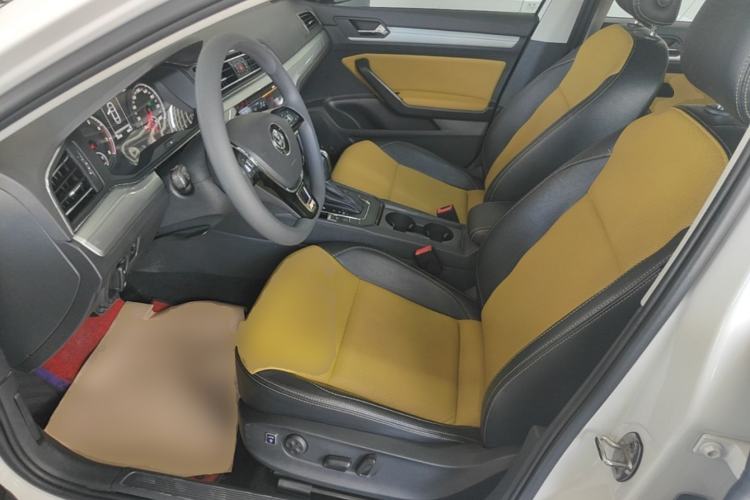 Used Volkswagen Lamando 2021 230TSI DSG Fashion Edition Left Front Seat