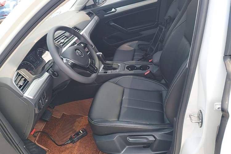 Used Volkswagen Lamando 2021 230TSI DSG Fashion Edition Left Front Seat