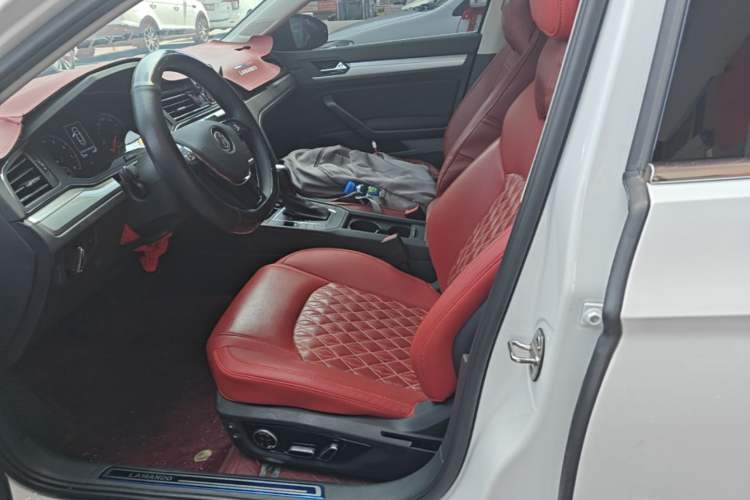 Used Volkswagen Lamando 2021 230TSI DSG Fashion Edition Left Front Seat