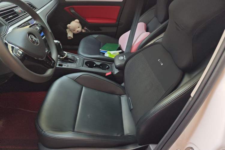 Used Volkswagen Lamando 2021 230TSI DSG Fashion Edition Left Front Seat