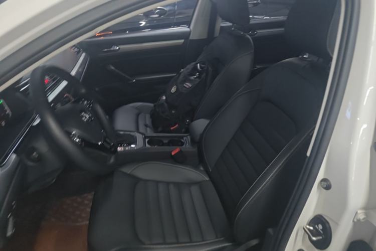 Used Volkswagen Lamando 2021 280TSI DSG Comfort Edition Left Front Seat