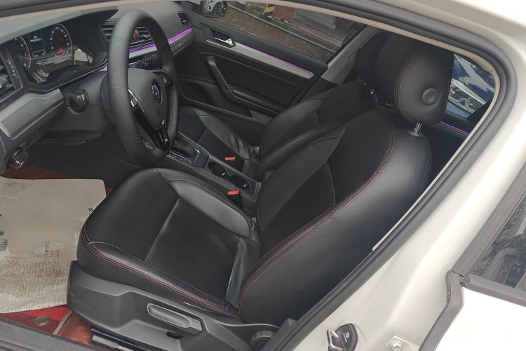 Used Volkswagen Lamando 2021 230TSI DSG Fashion Edition Left Front Seat