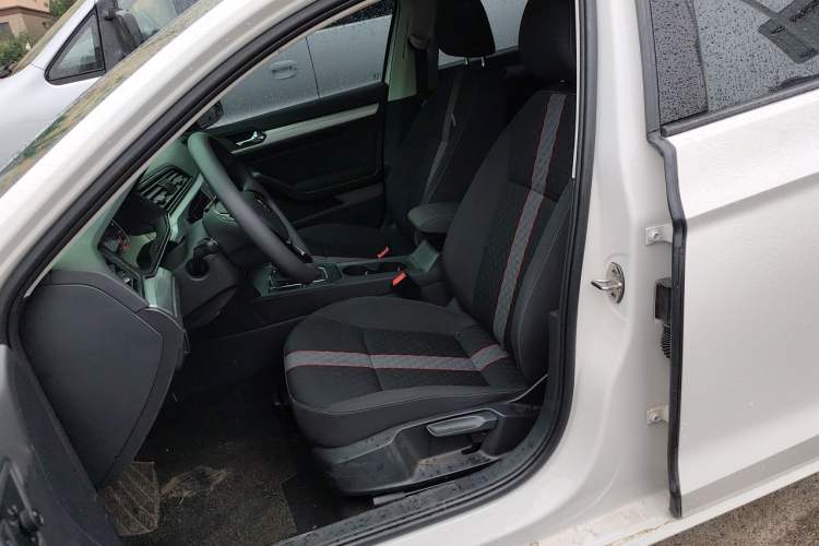 Used Volkswagen Lamando 2021 230TSI DSG Fashion Edition Left Front Seat