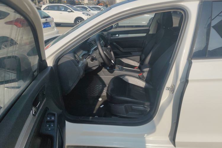 Used Volkswagen Lamando 2021 230TSI DSG Fashion Edition Left Front Seat