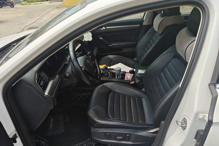 Used Volkswagen Lamando 2021 280TSI DSG Comfort Edition Left Front Seat