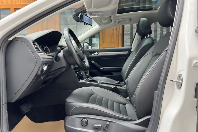 Used Volkswagen Lamando 2021 280TSI DSG Comfort Edition Left Front Seat
