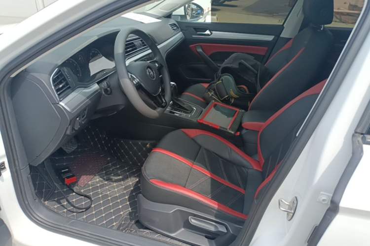Used Volkswagen Lamando 2021 230TSI DSG Fashion Edition Left Front Seat