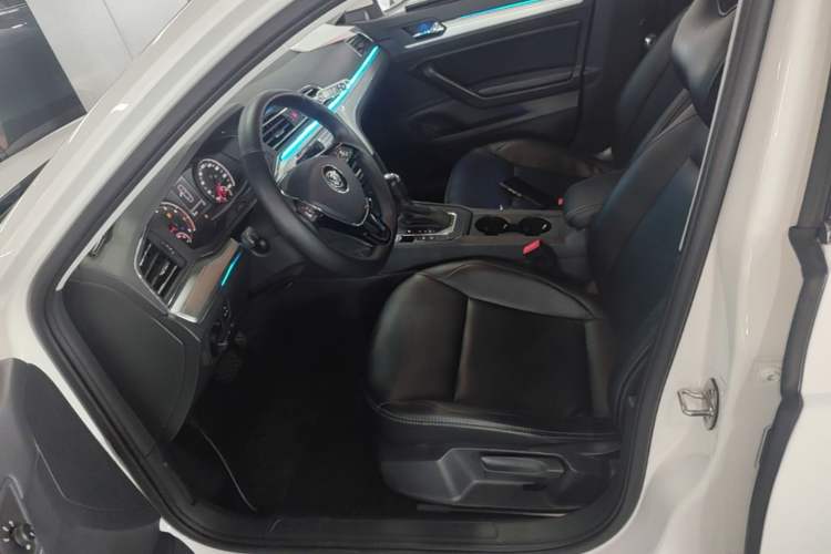 Used Volkswagen Lamando 2021 230TSI DSG Fashion Edition Left Front Seat