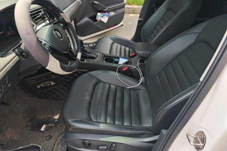 Used Volkswagen Lamando 2021 280TSI DSG Comfort Edition Left Front Seat