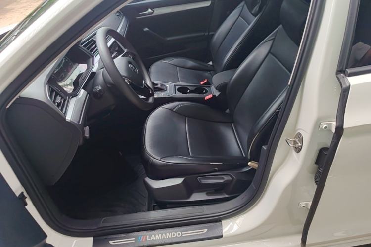 Used Volkswagen Lamando 2021 230TSI DSG Fashion Edition Left Front Seat