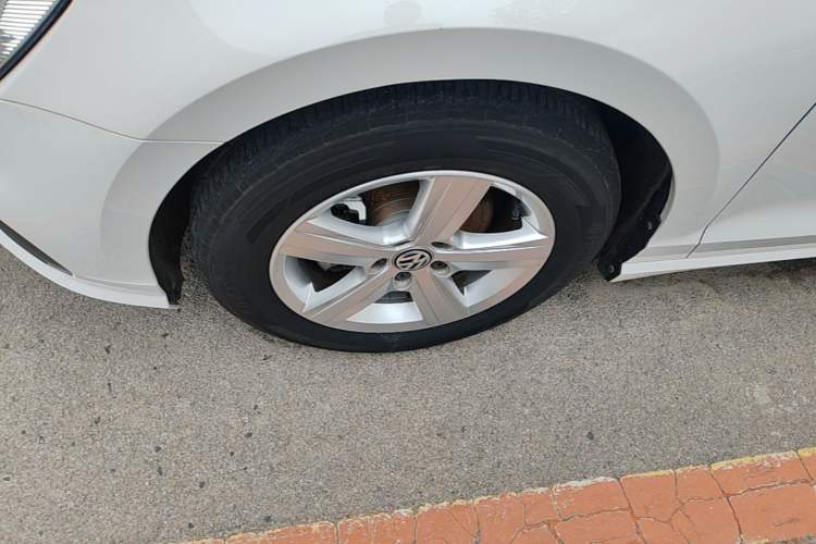 Used Volkswagen Lamando 2021 230TSI DSG Fashion Edition Left Front Wheel Hub