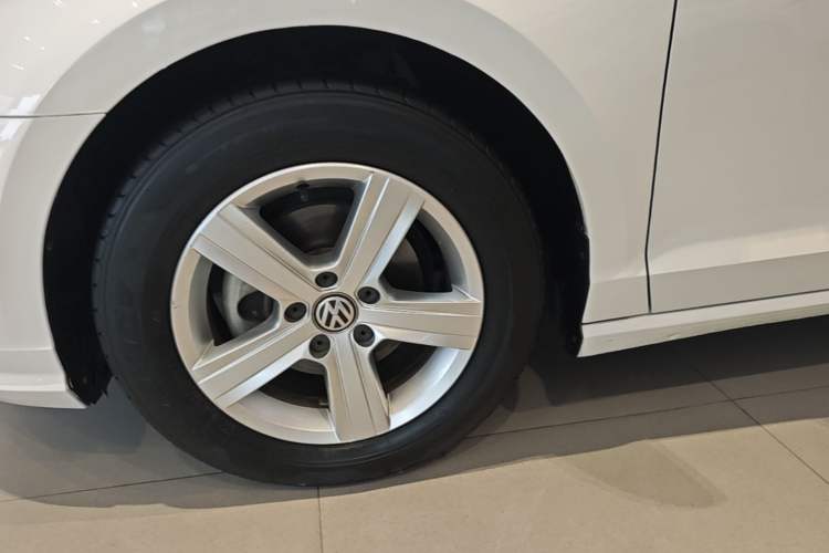 Used Volkswagen Lamando 2021 230TSI DSG Fashion Edition Left Front Wheel Hub