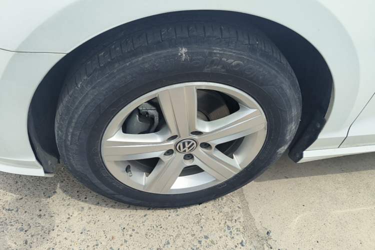 Used Volkswagen Lamando 2021 230TSI DSG Fashion Edition Left Front Wheel Hub