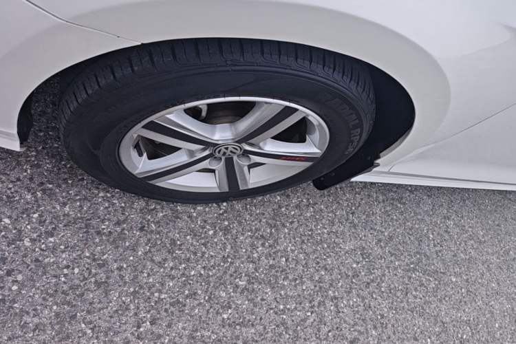 Used Volkswagen Lamando 2021 230TSI DSG Fashion Edition Left Front Wheel Hub