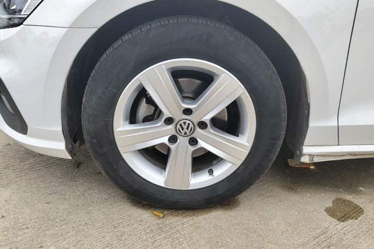 Used Volkswagen Lamando 2021 230TSI DSG Fashion Edition Left Front Wheel Hub