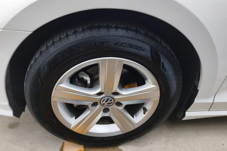 Used Volkswagen Lamando 2021 230TSI DSG Fashion Edition Left Front Wheel Hub