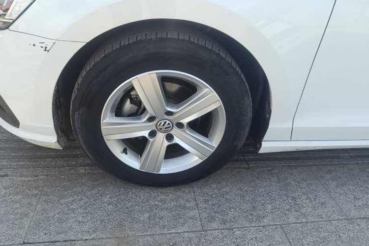Used Volkswagen Lamando 2021 230TSI DSG Fashion Edition Left Front Wheel Hub