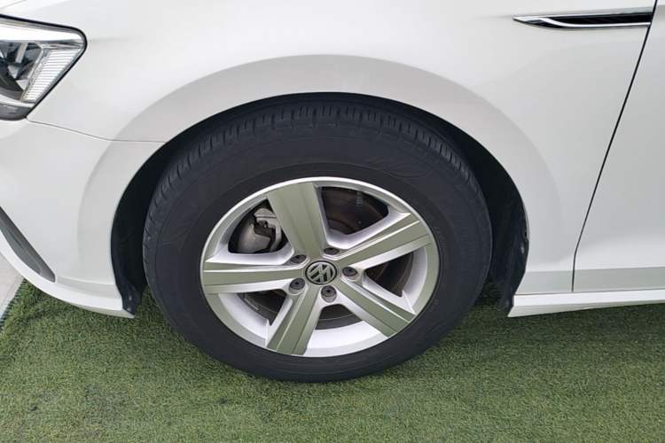 Used Volkswagen Lamando 2021 230TSI DSG Fashion Edition Left Front Wheel Hub