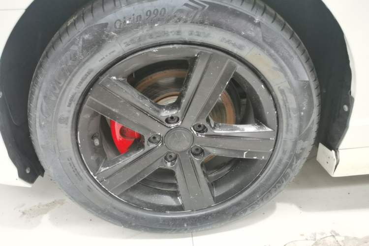 Used Volkswagen Lamando 2021 230TSI DSG Fashion Edition Left Front Wheel Hub