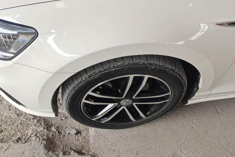 Used Volkswagen Lamando 2021 Revised Version 280TSI DSG Comfort Edition Left Front Wheel Hub