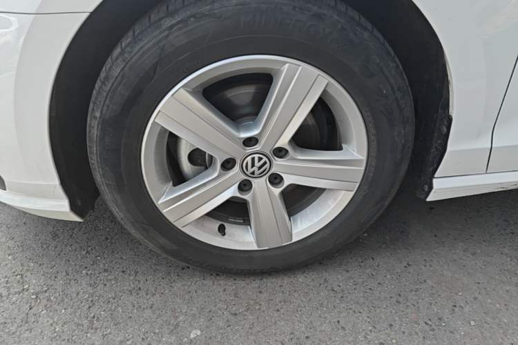Used Volkswagen Lamando 2021 230TSI DSG Fashion Edition Left Front Wheel Hub