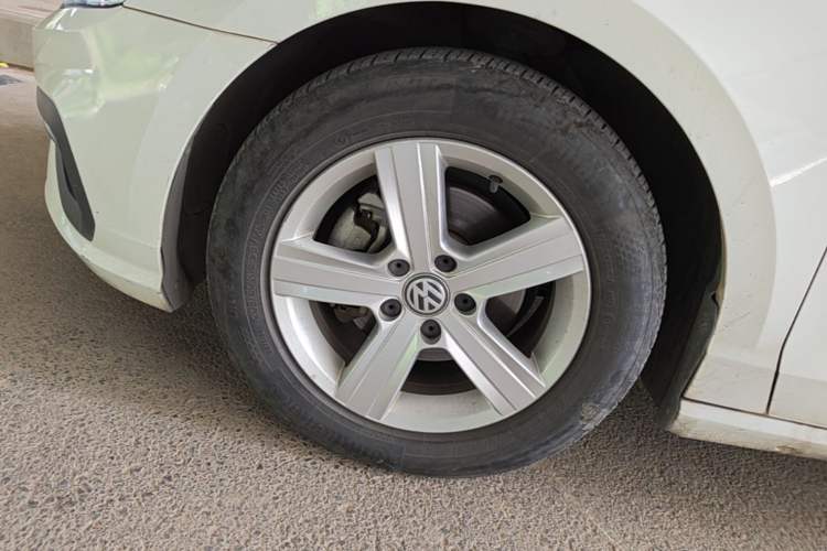 Used Volkswagen Lamando 2021 230TSI DSG Fashion Edition Left Front Wheel Hub