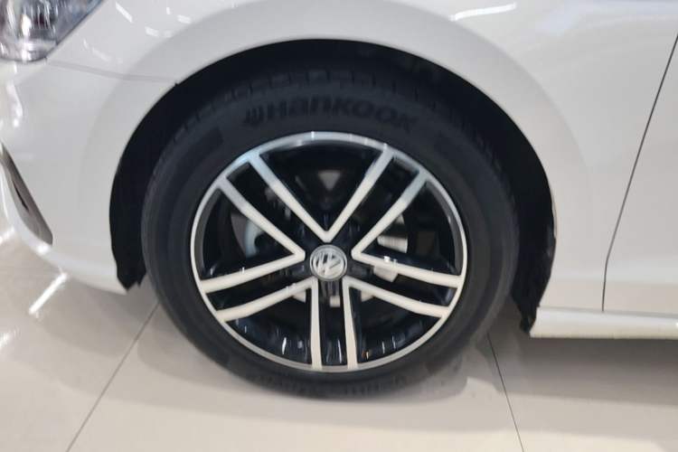 Used Volkswagen Lamando 2021 Revised Version 280TSI DSG Comfort Edition Left Front Wheel Hub