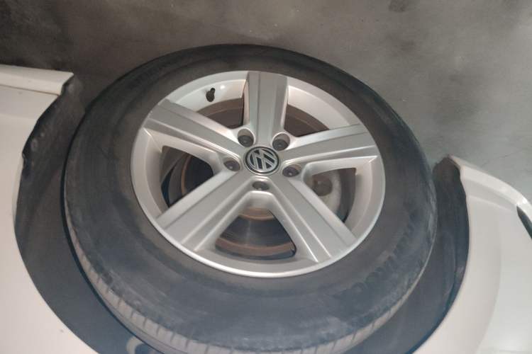 Used Volkswagen Lamando 2021 230TSI DSG Fashion Edition Left Front Wheel Hub