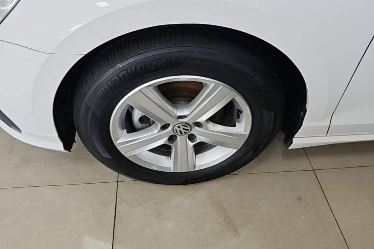 Used Volkswagen Lamando 2021 230TSI DSG Fashion Edition Left Front Wheel Hub