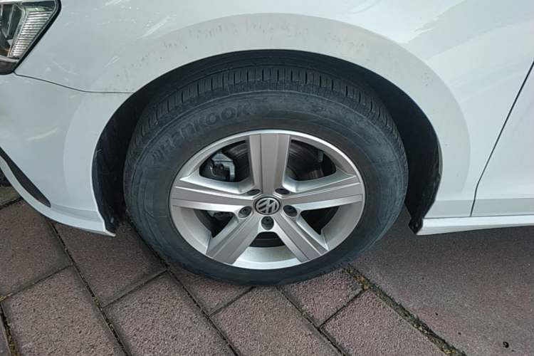 Used Volkswagen Lamando 2021 230TSI DSG Fashion Edition Left Front Wheel Hub