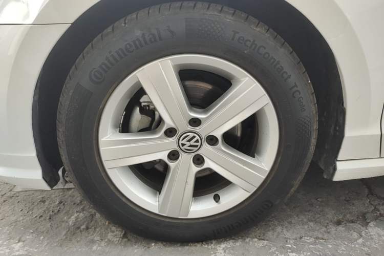 Used Volkswagen Lamando 2021 230TSI DSG Fashion Edition Left Front Wheel Hub