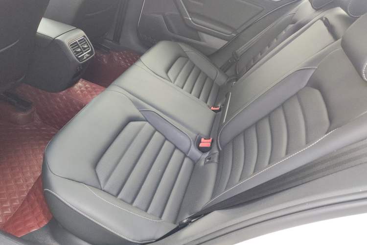 Used Volkswagen Lamando 2021 280TSI DSG Comfort Edition Left Rear Seat