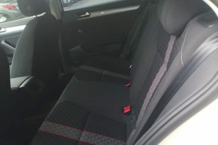 Used Volkswagen Lamando 2021 230TSI DSG Fashion Edition Left Rear Seat