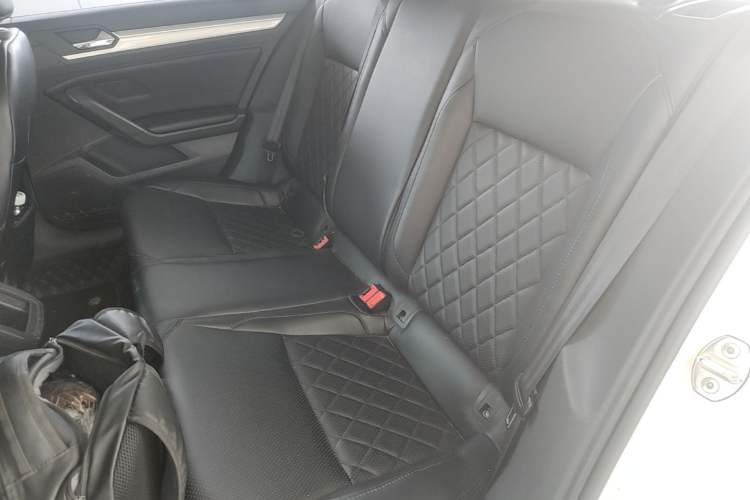 Used Volkswagen Lamando 2021 230TSI DSG Fashion Edition Left Rear Seat