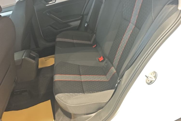 Used Volkswagen Lamando 2021 230TSI DSG Fashion Edition Left Rear Seat