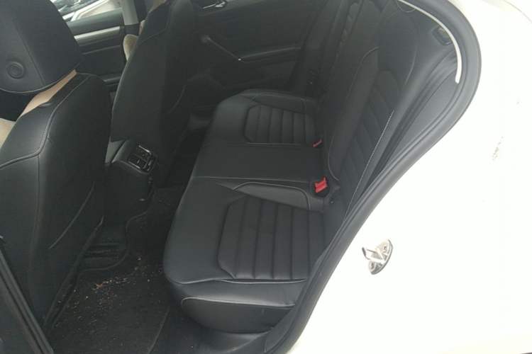 Used Volkswagen Lamando 2021 280TSI DSG Comfort Edition Left Rear Seat