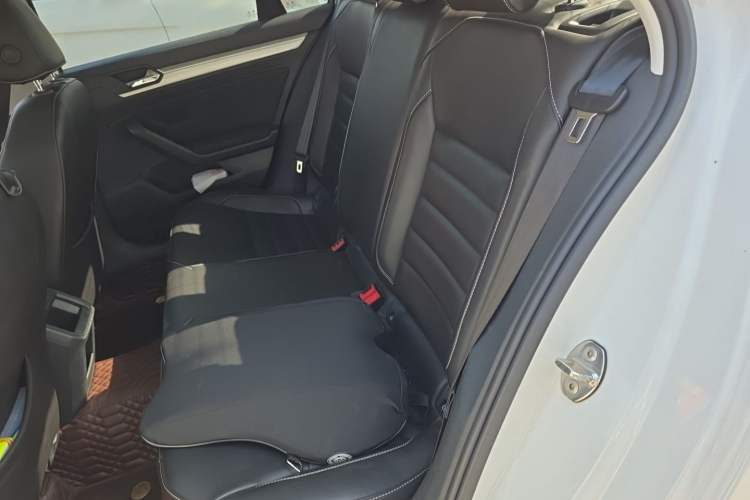 Used Volkswagen Lamando 2021 230TSI DSG Fashion Edition Left Rear Seat