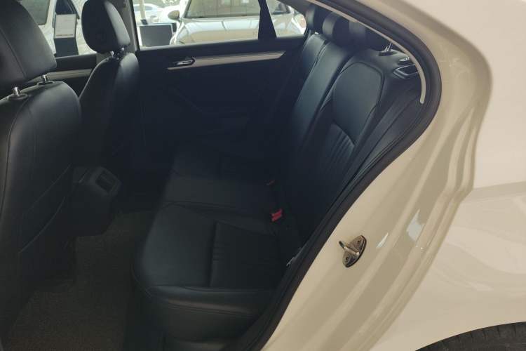 Used Volkswagen Lamando 2021 230TSI DSG Fashion Edition Left Rear Seat