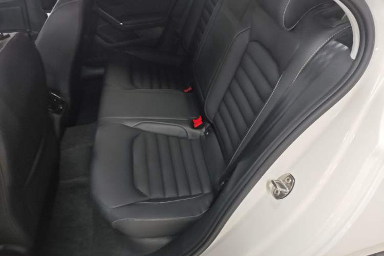 Used Volkswagen Lamando 2021 280TSI DSG Comfort Edition Left Rear Seat
