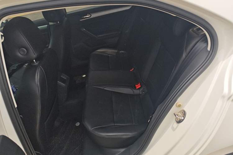Used Volkswagen Lamando 2021 230TSI DSG Fashion Edition Left Rear Seat