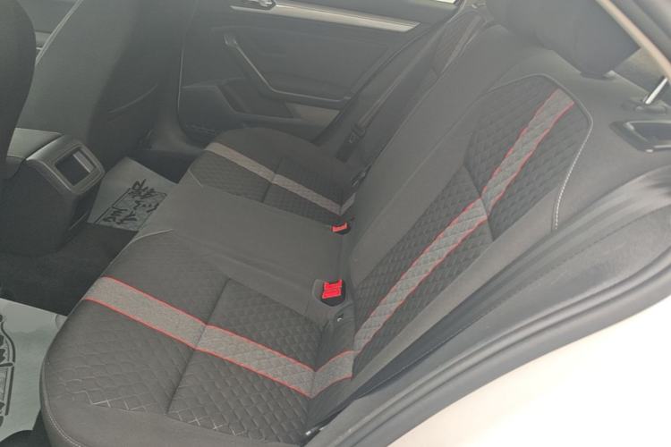 Used Volkswagen Lamando 2021 230TSI DSG Fashion Edition Left Rear Seat