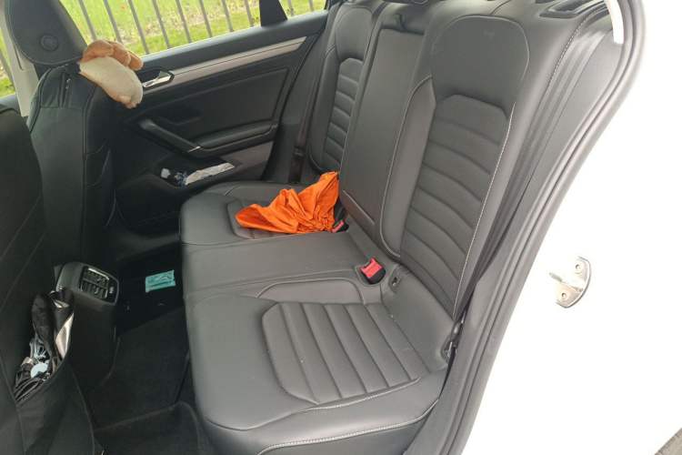 Used Volkswagen Lamando 2021 Facelift 280TSI DSG Comfort Edition (Manual Air Conditioning) Left Rear Seat