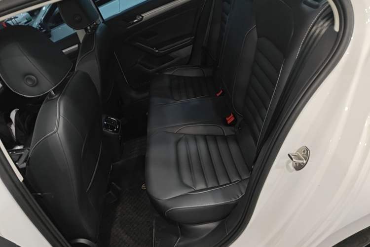Used Volkswagen Lamando 2021 Revised Version 280TSI DSG Comfort Edition Left Rear Seat